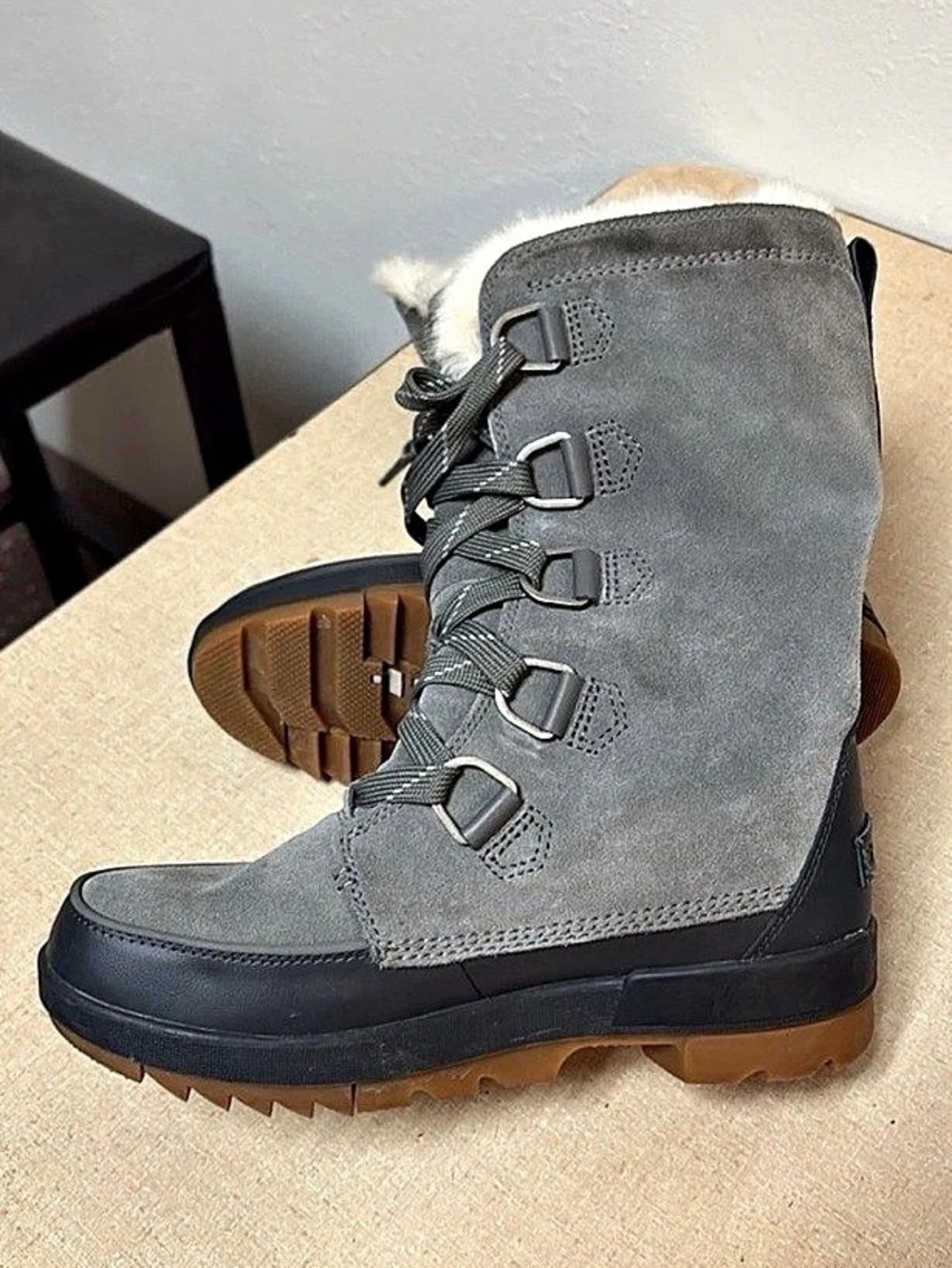 Sorel Tivoli IV Tall Waterproof Snow Boots Winter Boots Gray & Black US 10